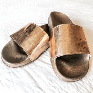 Like New | Sandals | 7.5